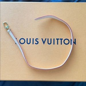 Louis Vuitton Authentic Short Shoulder Strap